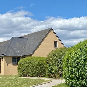 Au Pied Du Au Duc Et Son Golf Hébergement de vacances Ploërmel